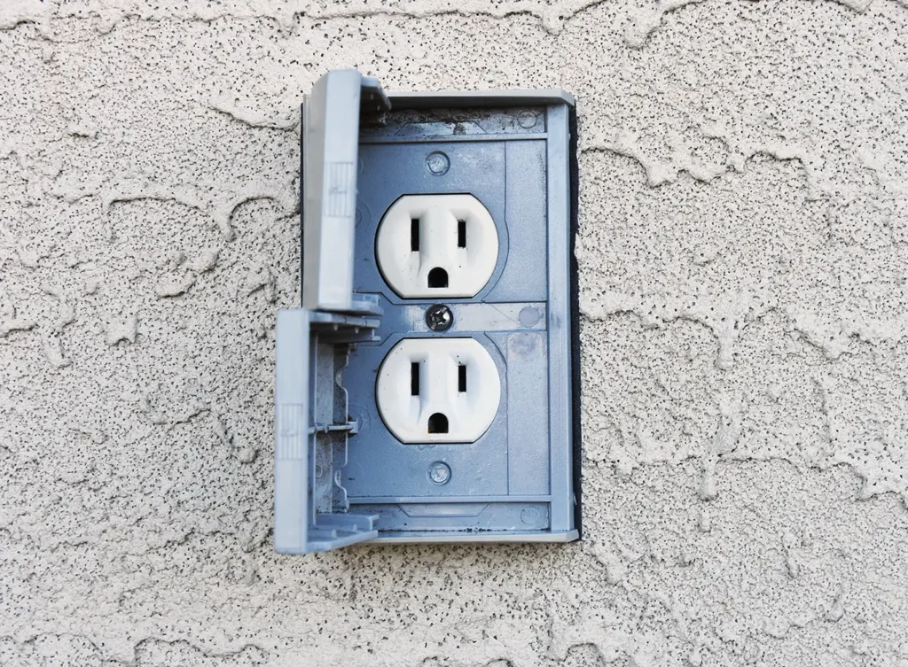 outdoor waterproof outlet springfield il
